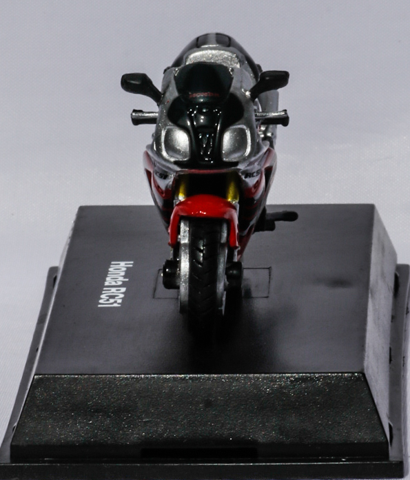 Newray 1-32 Honda RC51